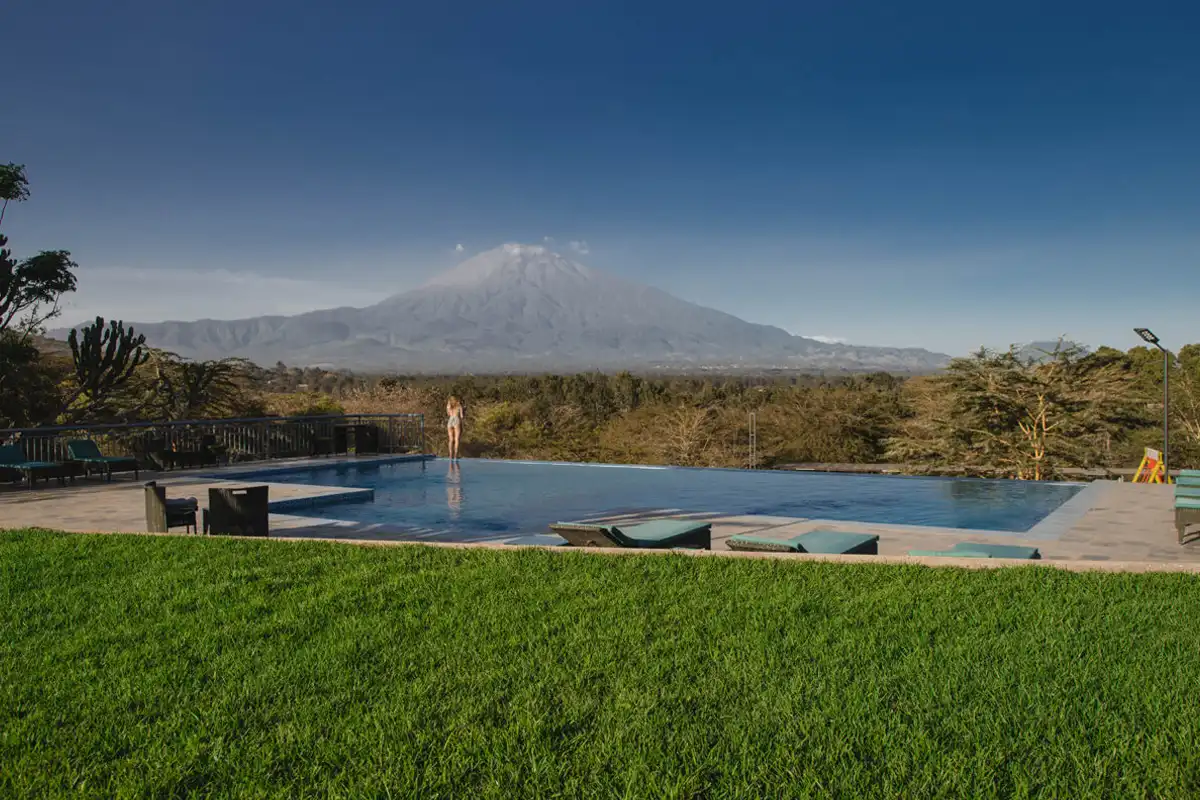 DAY 1: KILIMANJARO INTERNATIONAL AIRPORT TO ARUHA